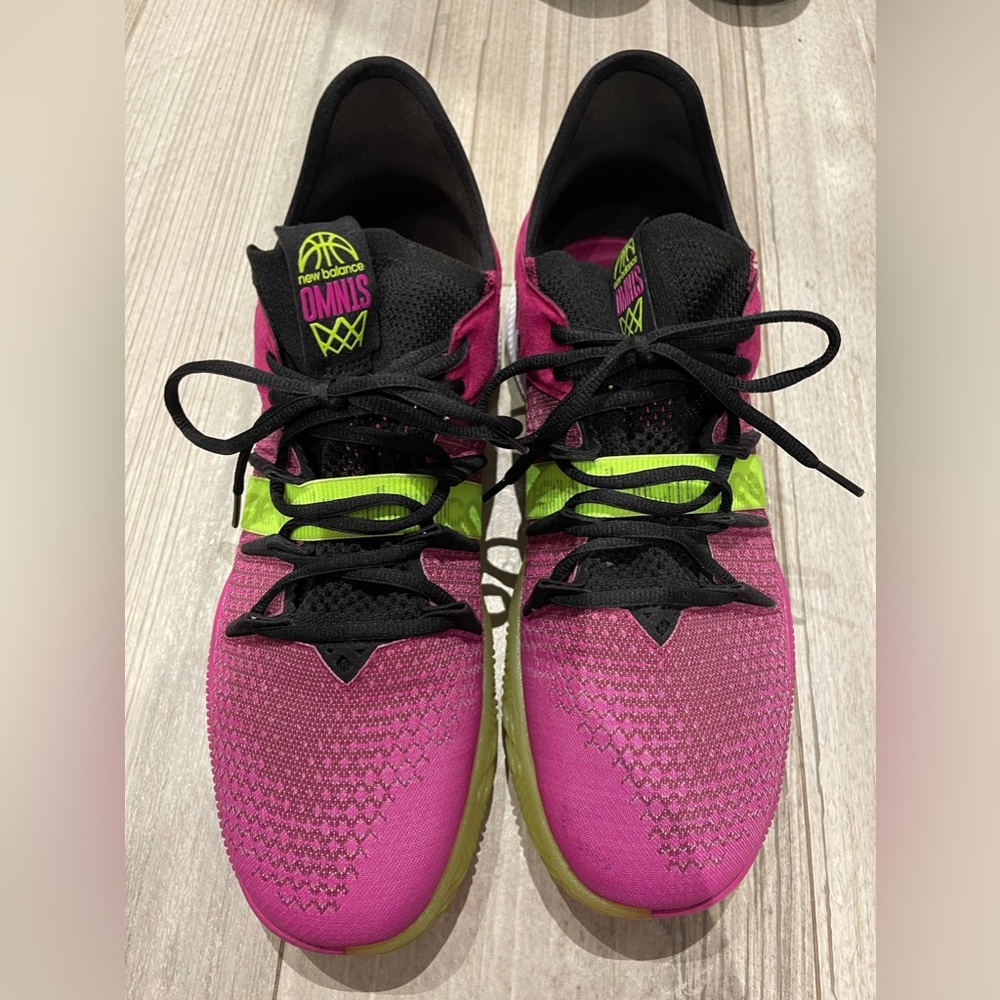 Used once 11.5 New Balance Omn1s Low - Berry Lime